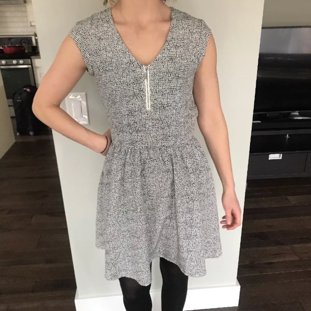 H&M Women’s Fit & Flare Dress Black/White Design